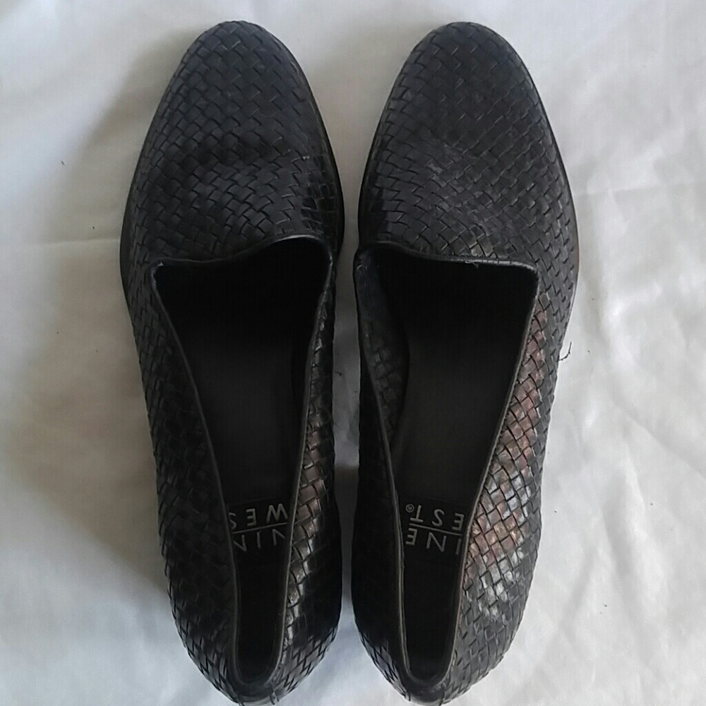 Shoes - Picture 3 of 4